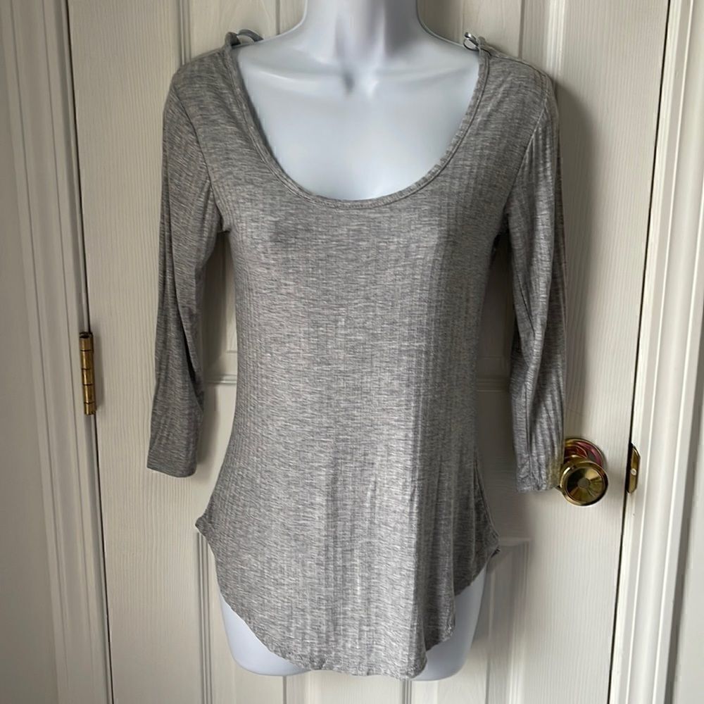 Ribbed criss cross shirt